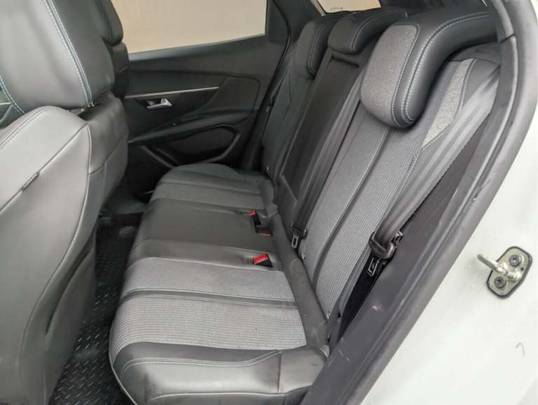 2021 Peugeot 3008 1.5 BlueHDi Allure SUV 5dr Diesel EAT Euro 6 (s/s) (130 ps) BLUETOOTH+LANE  HAT...