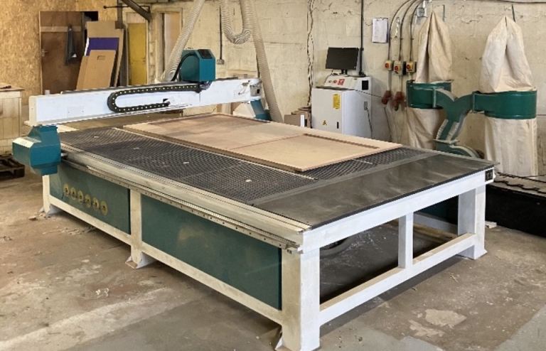 C N C router machine 