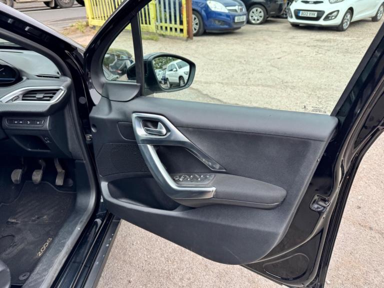 2018 Peugeot 2008 1.2 PureTech Allure Euro 6 (s/s) 5dr HATCHBACK Petrol Manual
