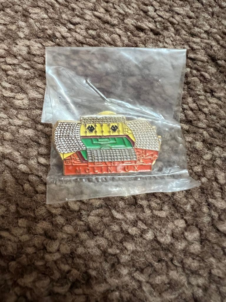 Wolverhampton Wanderers Fc Molinuex Stadium Pinbadge new
