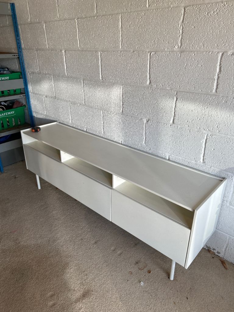 Media unit