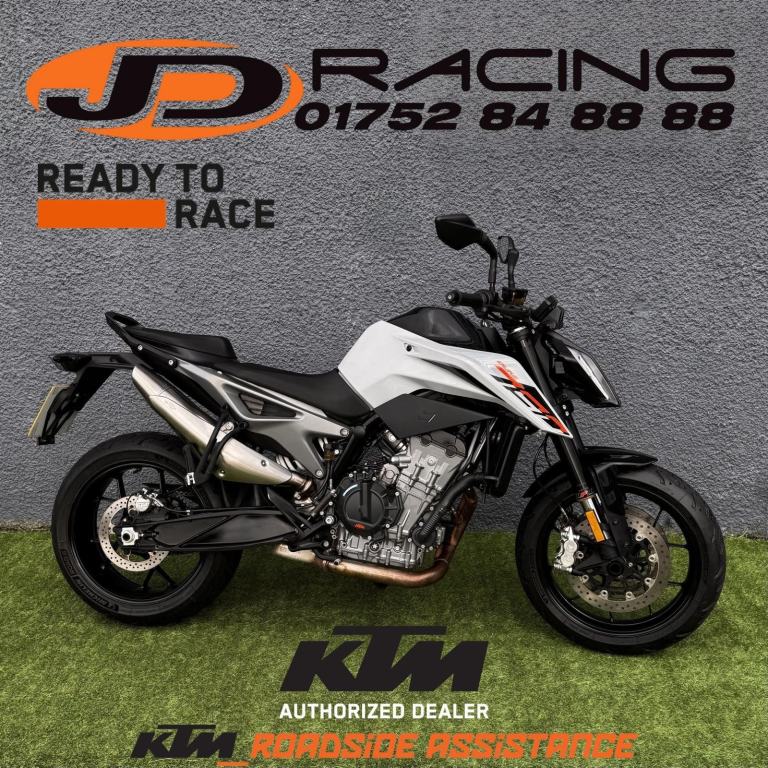 KTM 790 DUKE 23