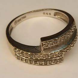 18CT WHITE GOLD DIAMOND TENSION SET RING