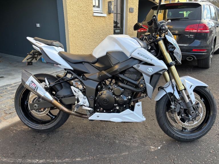 Suzuki, GSR, 2016, 749 (cc)