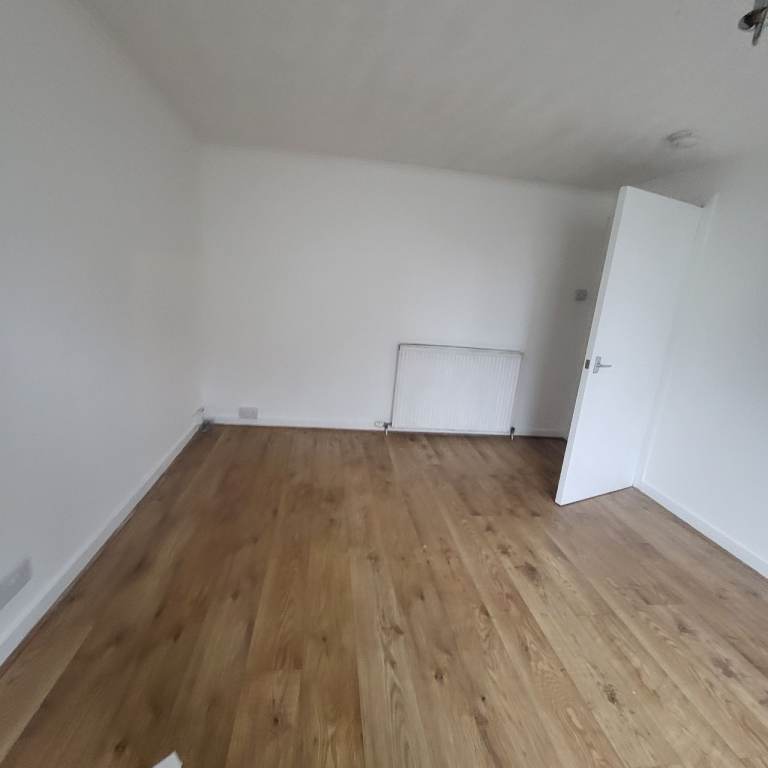 3 bedroom flat