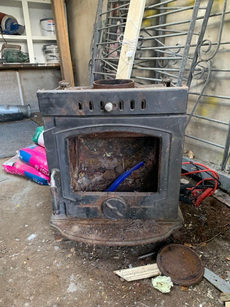 Black Garden Stove for Outdoor Heating – Fair Condition