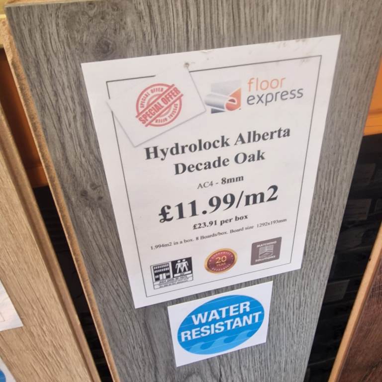 Hydrolock Alberta Decade Oak 8mm Laminate Flooring Just £24 Per Pack