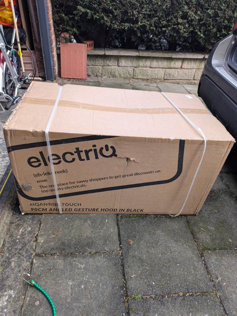 Angled cooker hood brand new