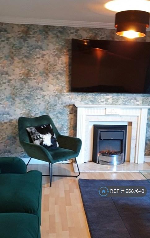 4 bedroom flat in Glasgow, Glasgow, G5 (4 bed) (#2687643)