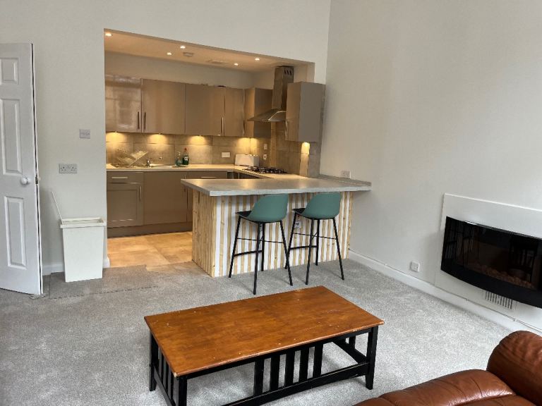 2 bedroom flat