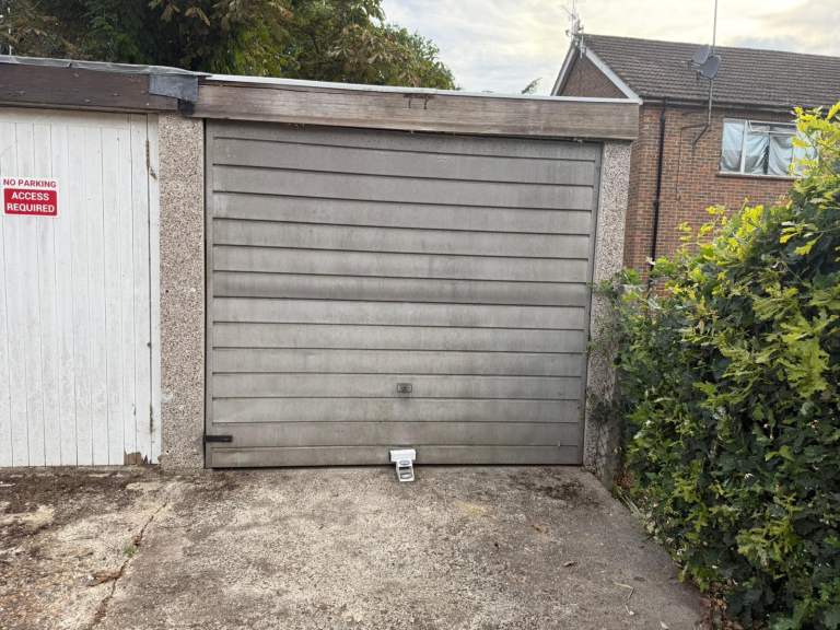 Lock up garage dry and secure, available immediately, Curzon Road, Weybridge 