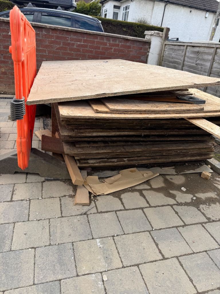 Free - 18mm plywood sheets 