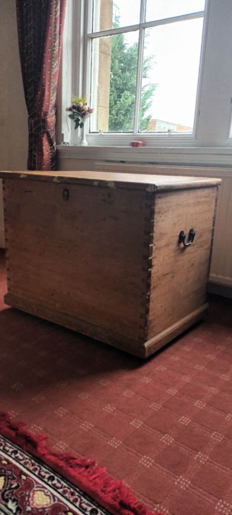 Large Wooden Chest/Trunk – Good Condition