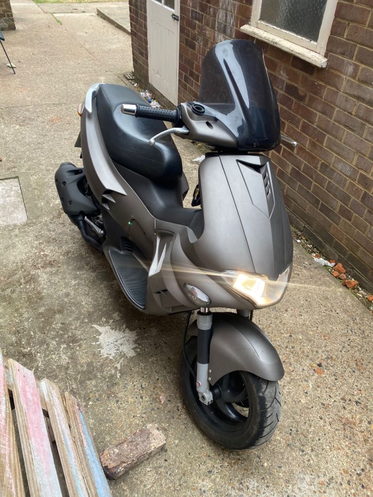 Gilera, RUNNER, 2004, 124 (cc)