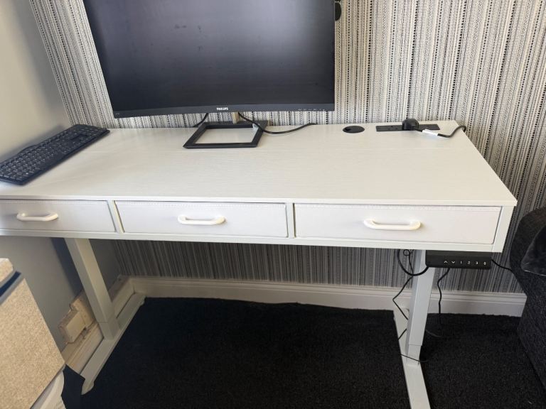 White Standing Desk with Drawers – Good Condition