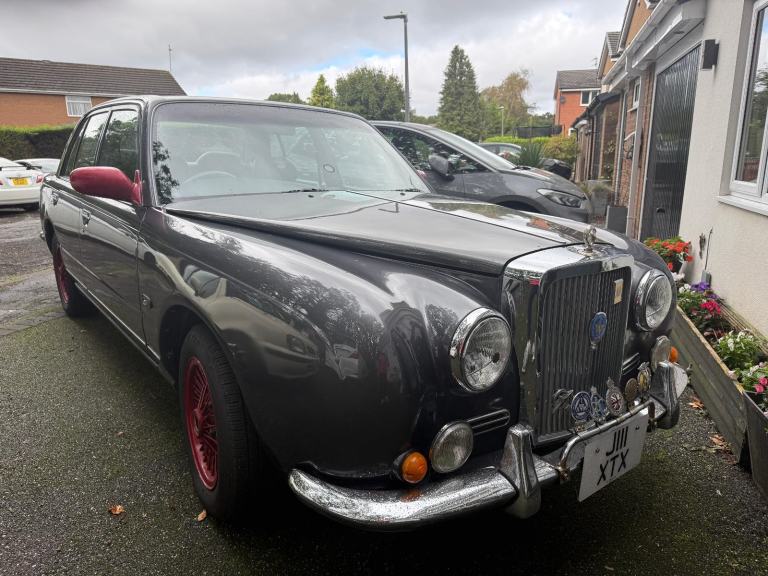 Mitsuoka Nissan Galue 2.0 Auto Bentley Type R 4 dr Saloon (M1)