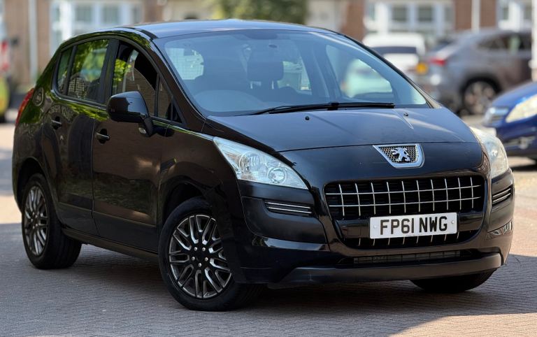 Peugeot, 3008, Hatchback, 2011, Manual, 1560 (cc), 5 doors