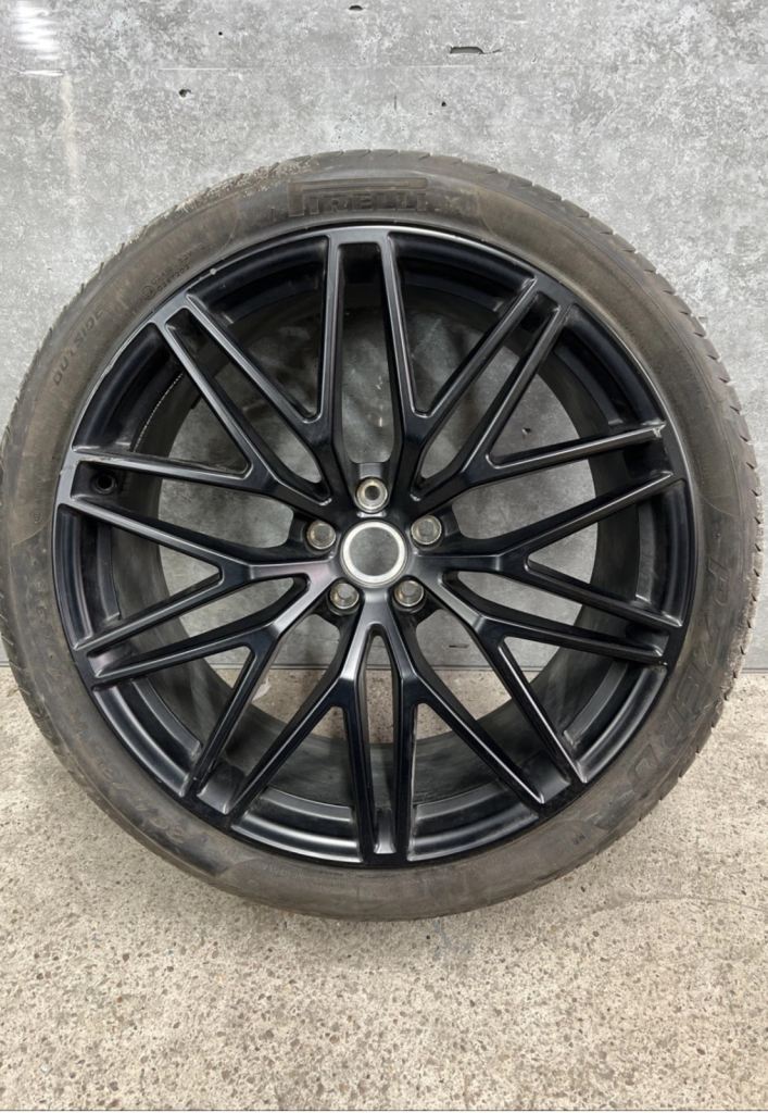 PORSCHE MACAN 21 Inch ALLOY WHEEL  & 295/35/21 Tyre 95B.601.025.HK REAR WHEEL