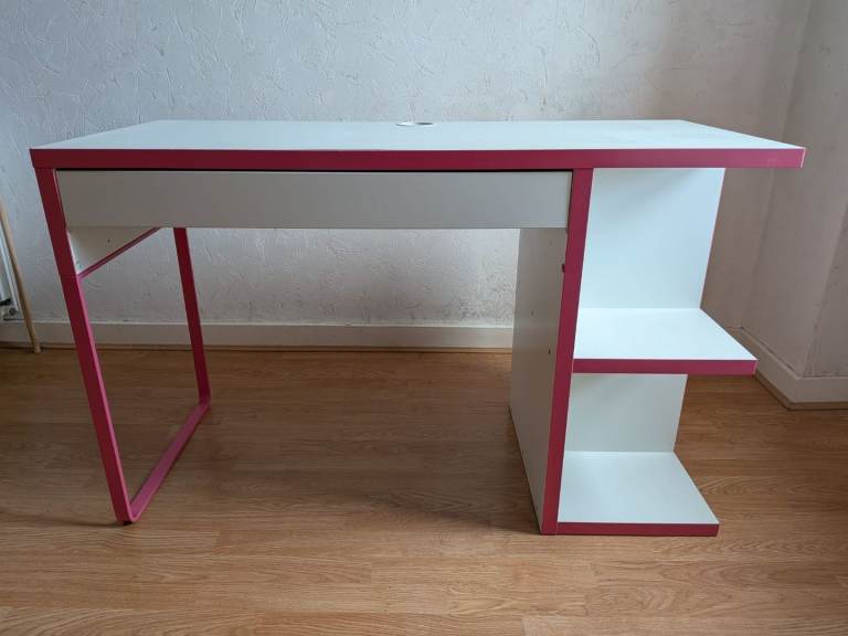 White office desk with drawers and storage 