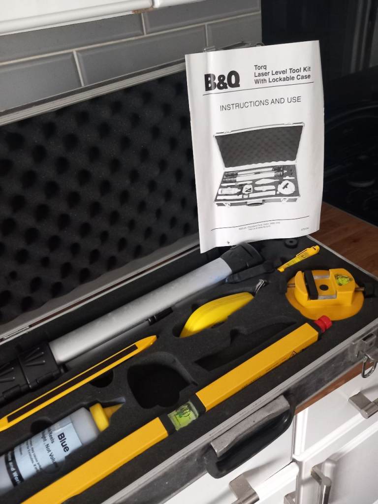 B&Q Laser Level Tool Kit – In Lockable Case, Good Condition
