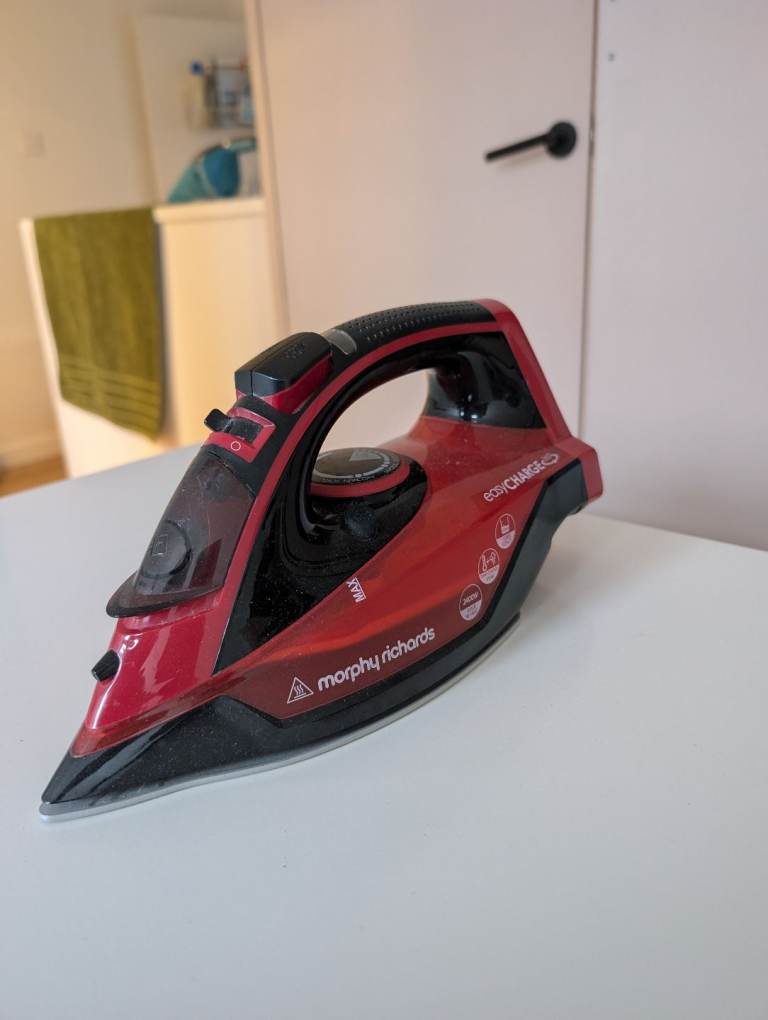 Morphy Richards cordless iron
