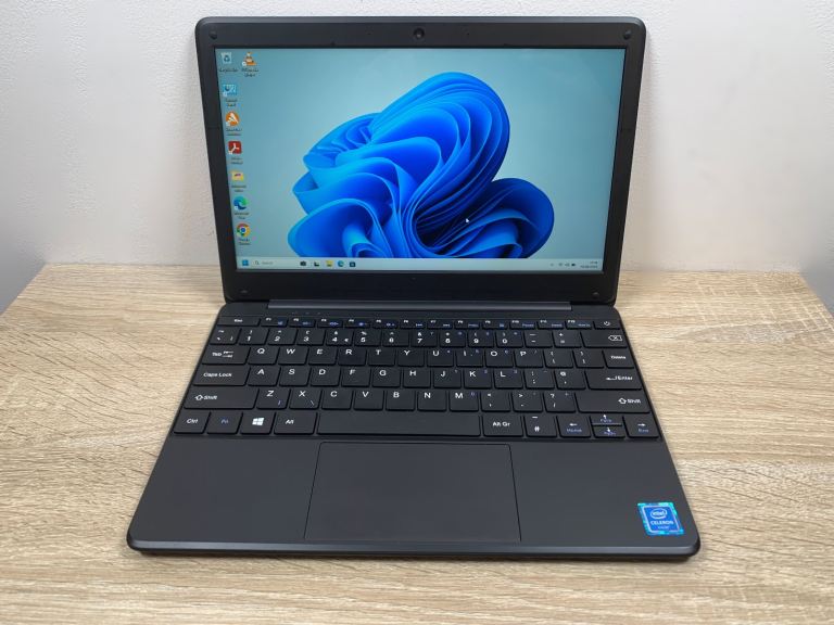 Slimline Fast 11.6” HD Laptop / Notebook, 4GB Ram 64GB SSD, Win 11 Microsoft office