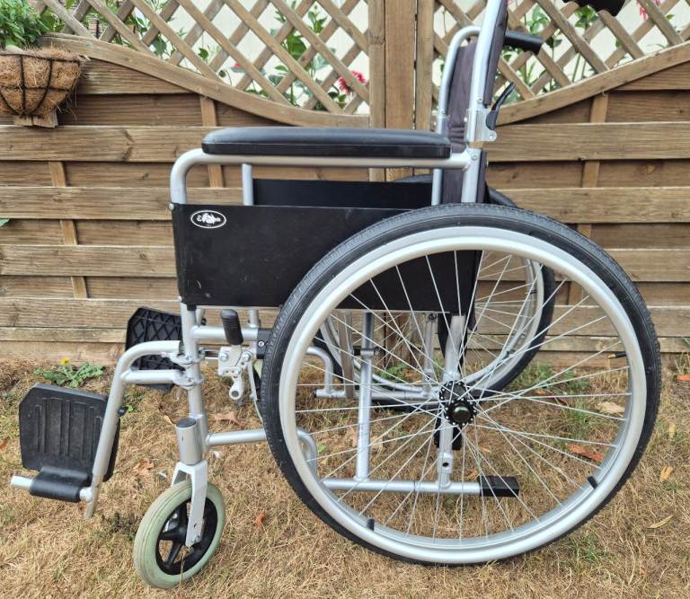 Enigma Lightweight Self-Propelled Wheelchair – Excellent Condition – New Tyres