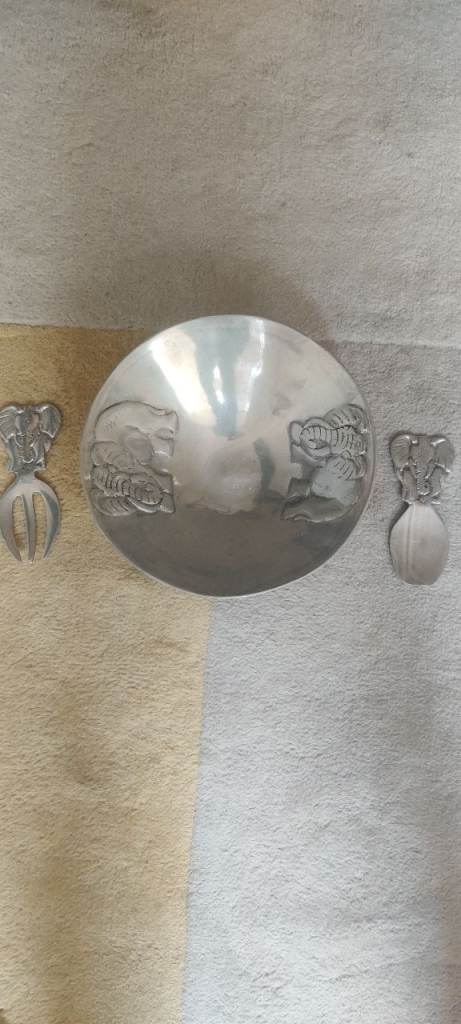 Elephant salad fruit bowl