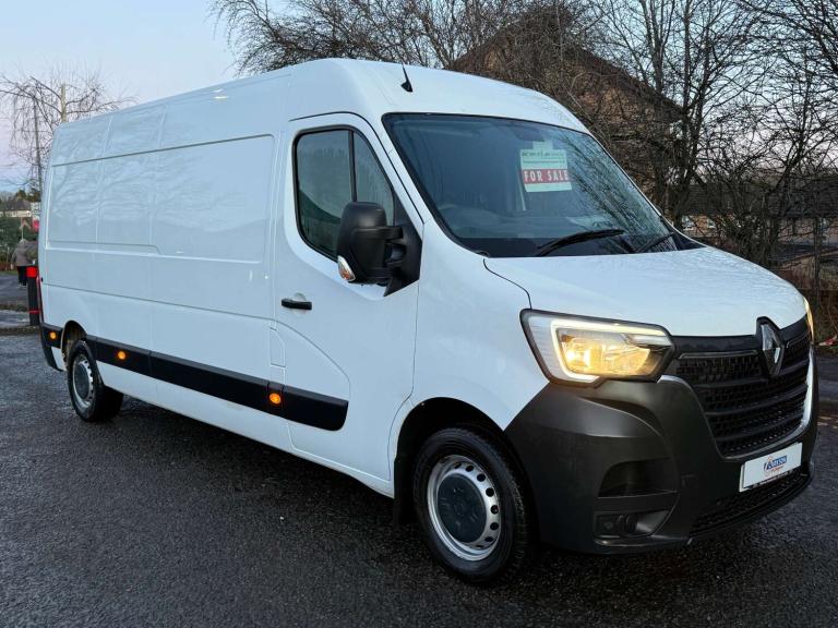 2021 Renault Master LM35dCi 135 Business Medium Roof Van PANEL VAN DIESEL Manual