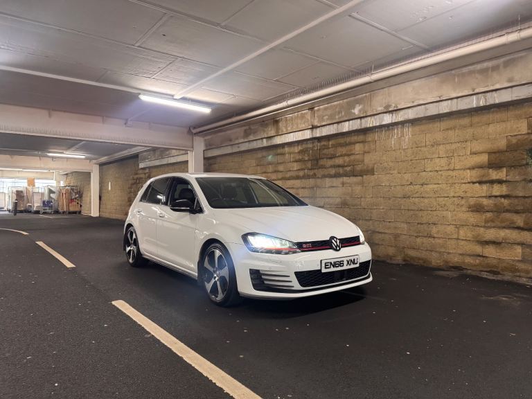 2017 Volkswagen Golf GTI