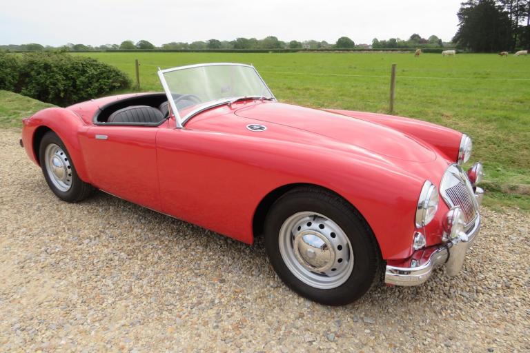 2015 MG MGA ROADSTER Convertible Petrol Manual