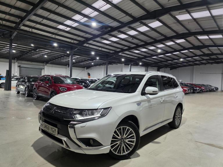 2018 Mitsubishi Outlander 2.4h TwinMotor 13.8kWh Juro CVT 4WD Euro 6 (s/s) 5dr ESTATE Petrol/Elec...