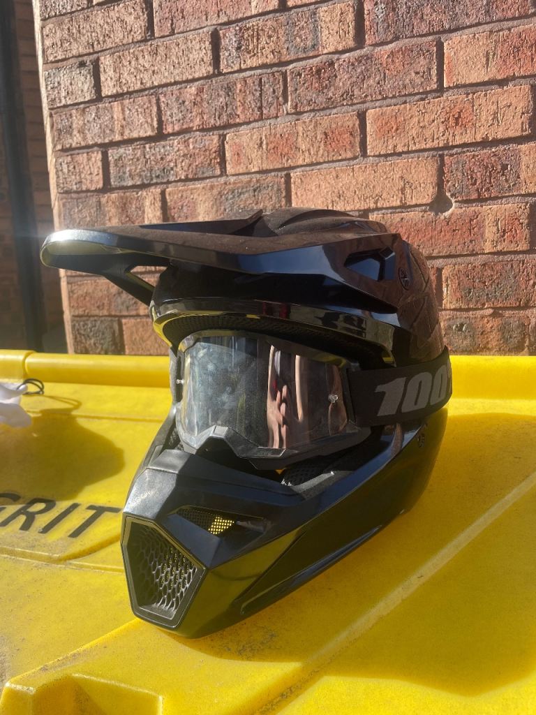 Large fox v1 mx helmet with 100% goggles