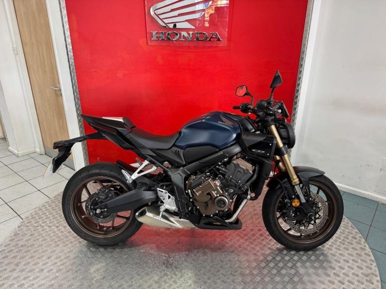 2026 '26' Honda CB650R E-Clutch