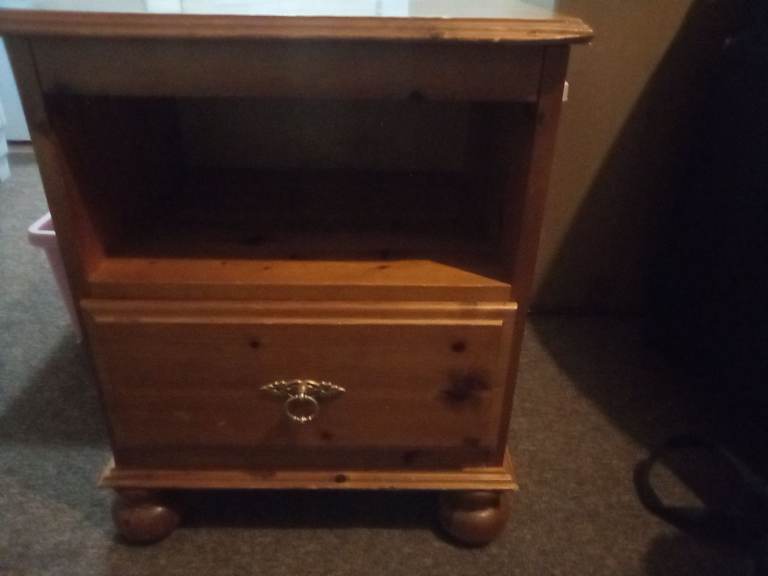 FREE FURNITURE 
