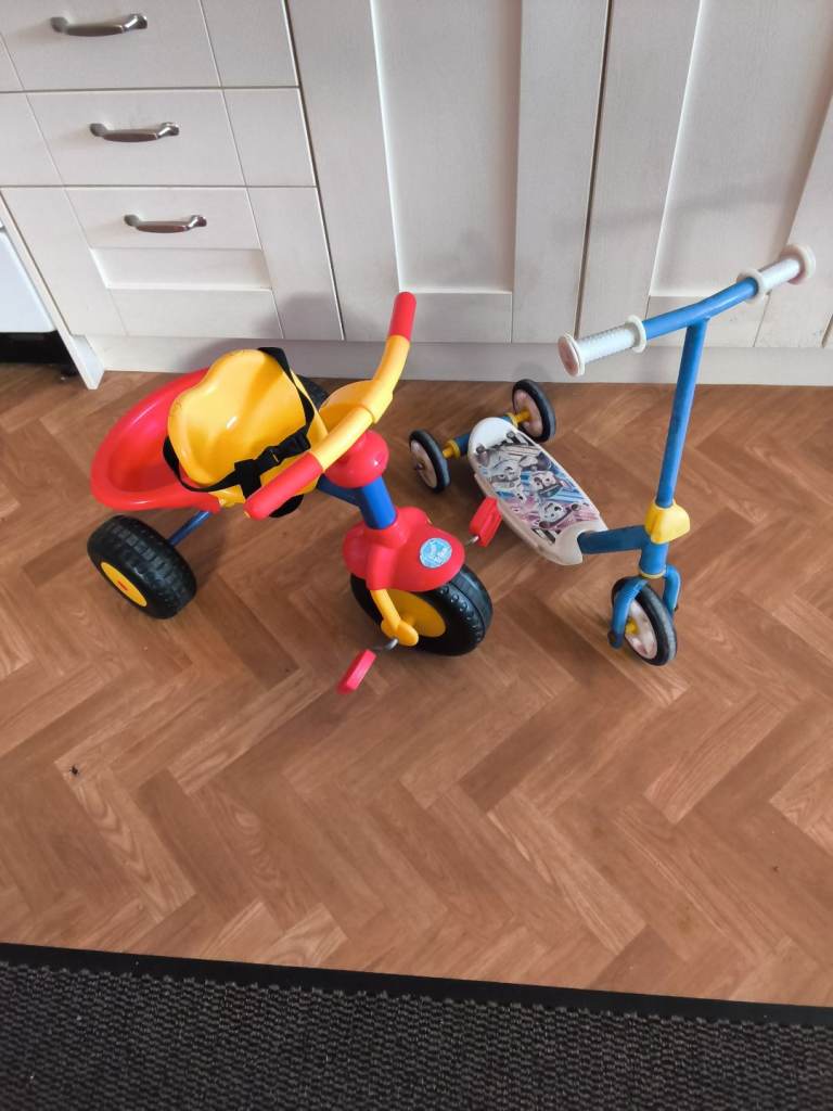 Childs 1st pedal  trike and paws patrol  scooter.
