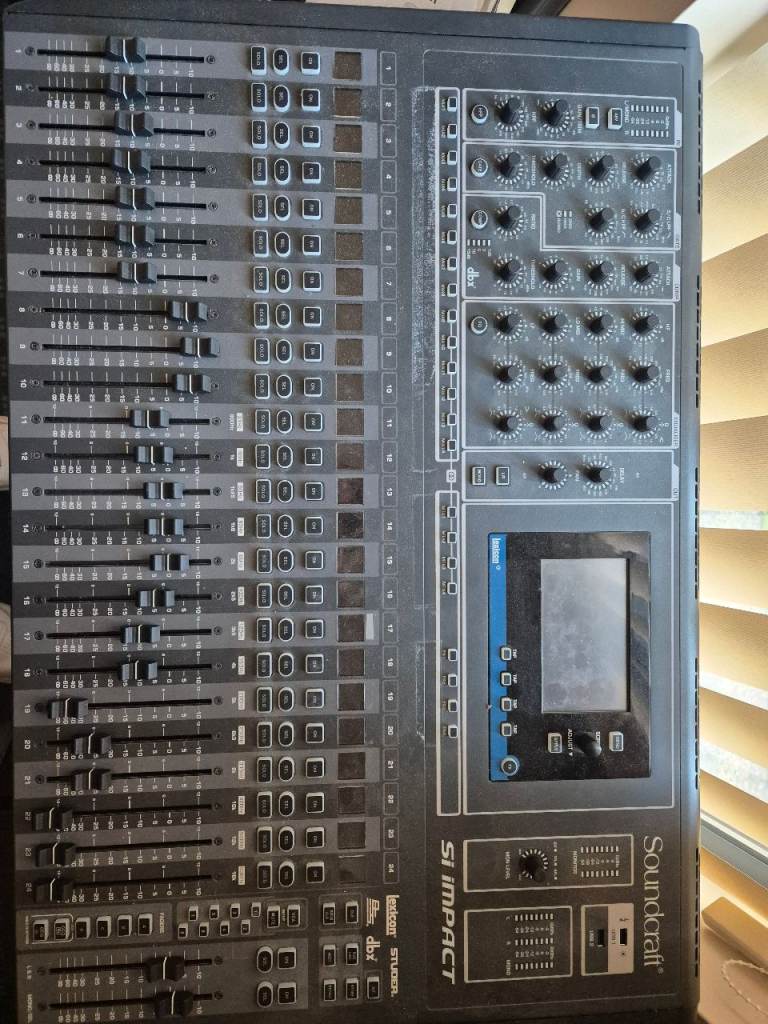 Soundcraft Si Impact Digital Mixing Desk