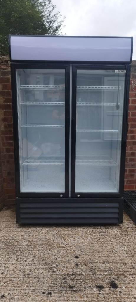 Commercial drinks fridge 