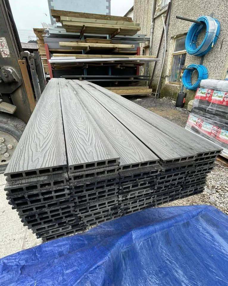 Grey Woodgrain Composite Decking 4.8m | No Rot, No Mould, Free Delivery on Orders Over £190