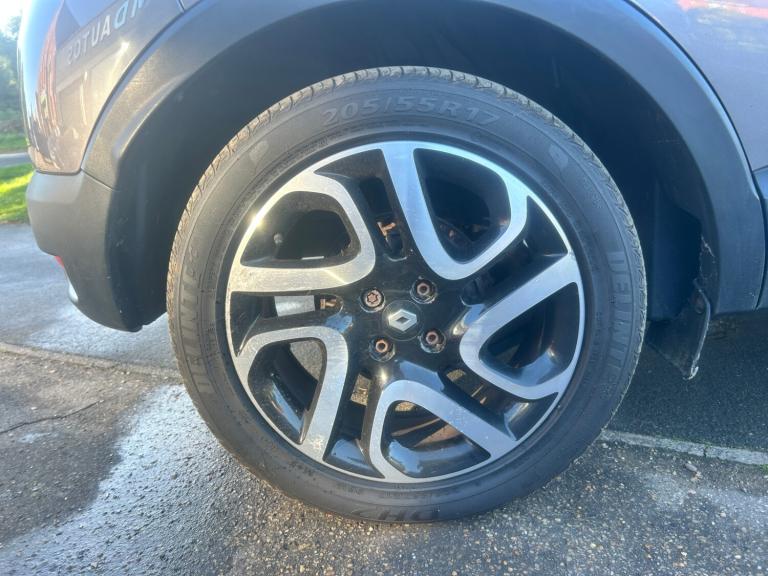 2015 Renault Captur 0.9 TCE 90 Dynamique S Nav 5dr HATCHBACK Petrol Manual