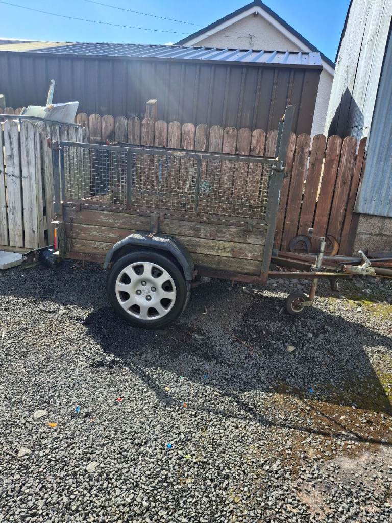 CAR TRAILER