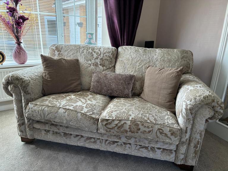 3 x Matching Cream Floral Fabric Sofas – Excellent Condition £225 for the lot.