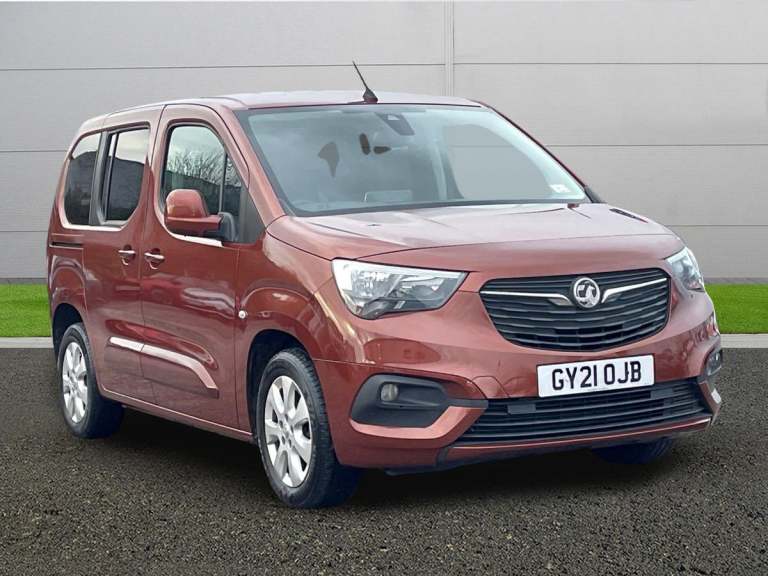 2021 Vauxhall Combo Life 1.2 Turbo 130 SE 5dr Auto MPV PETROL Automatic