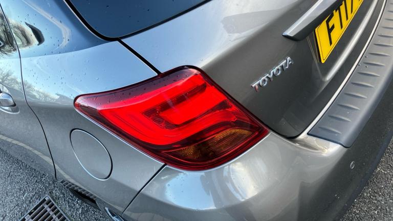 2017 Toyota Yaris 1.33 VVT-i Design 5dr Petrol Hatchback Hatchback Petrol Manual