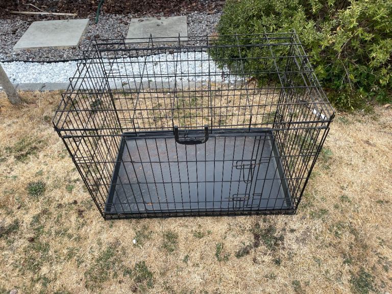 Collapsible Cat/dog/animal crate 