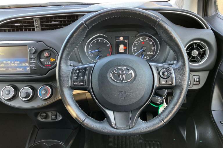 2019 Toyota Yaris 1.5 VVT-i Y20 5dr [Bi-tone] Hatchback PETROL/ELECTRIC Manual
