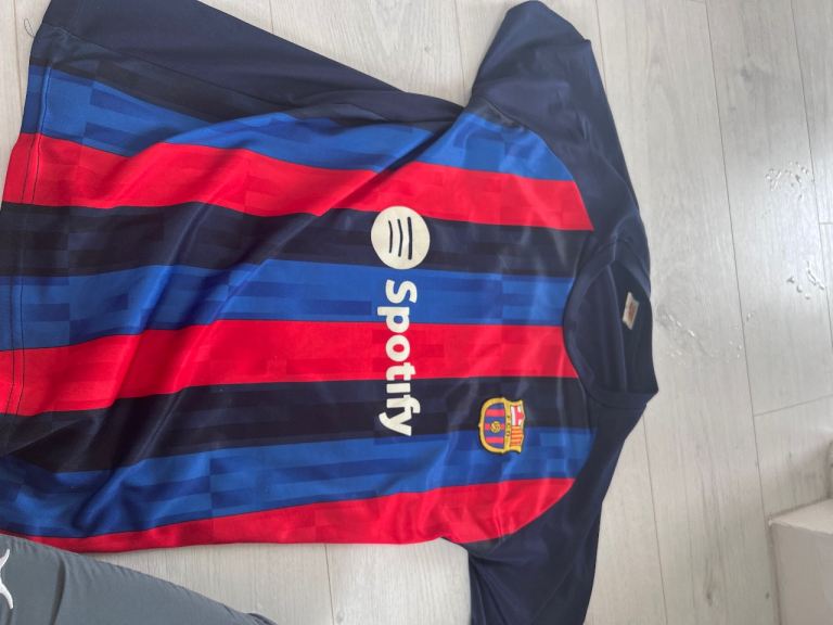 Barcelona Memphis Football Kit – Top & Bottoms, Good Condition