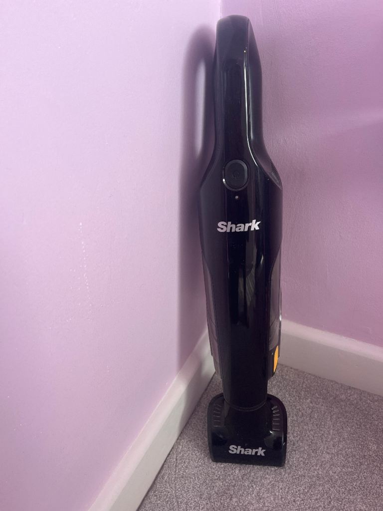 Handheld vacuum cleaner 