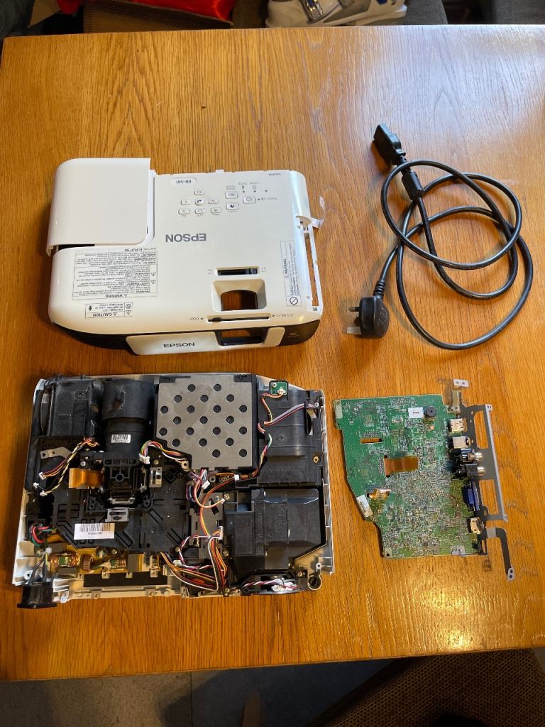 Projector for parts FREE!