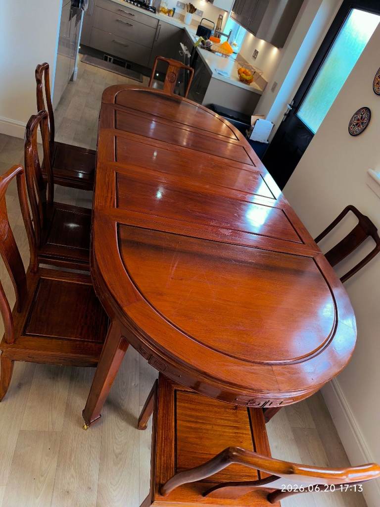 Dining table and chairs antique mahagony